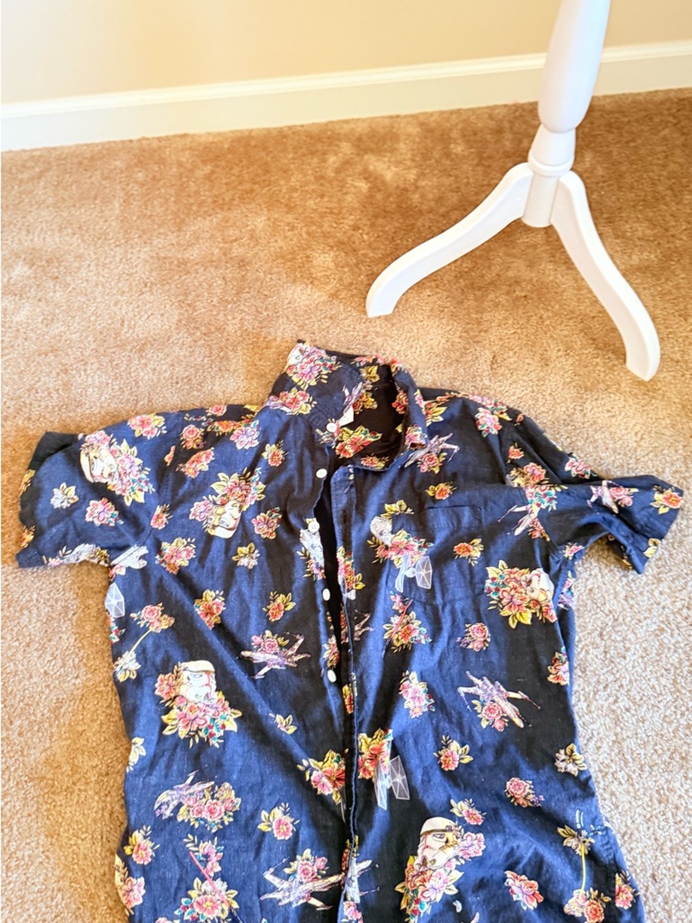 Star Wars Disney Hawaiian Shirt men’s lrg storm trooper button up